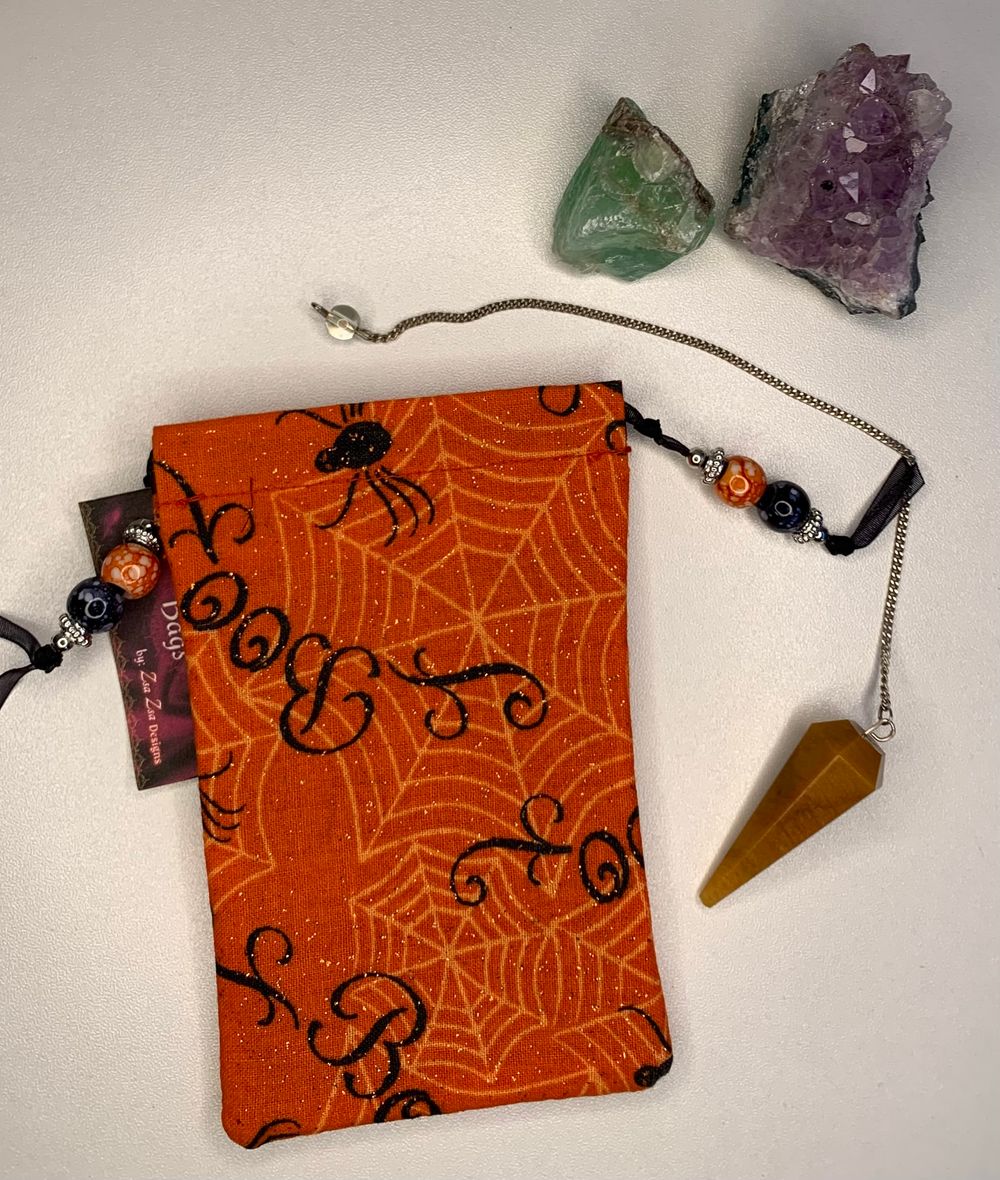 Boo Pendulum Bag