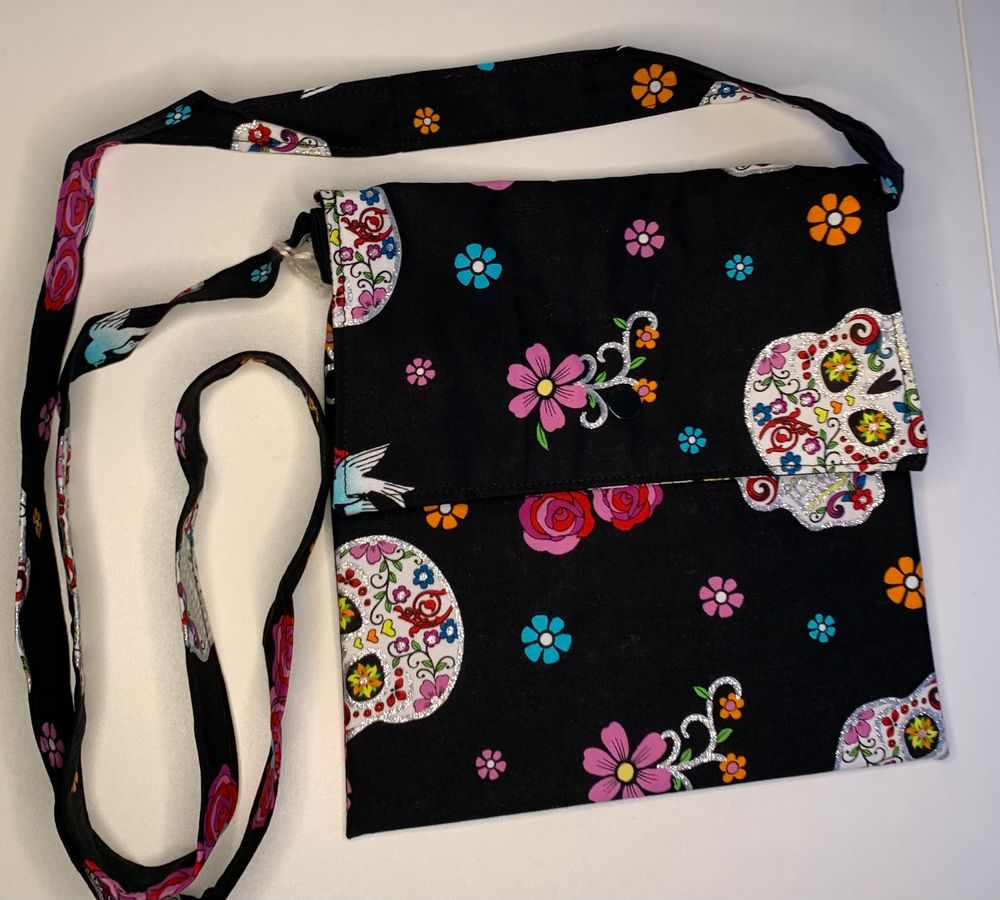 Black Sugar Skull Simple Crossbody Bag